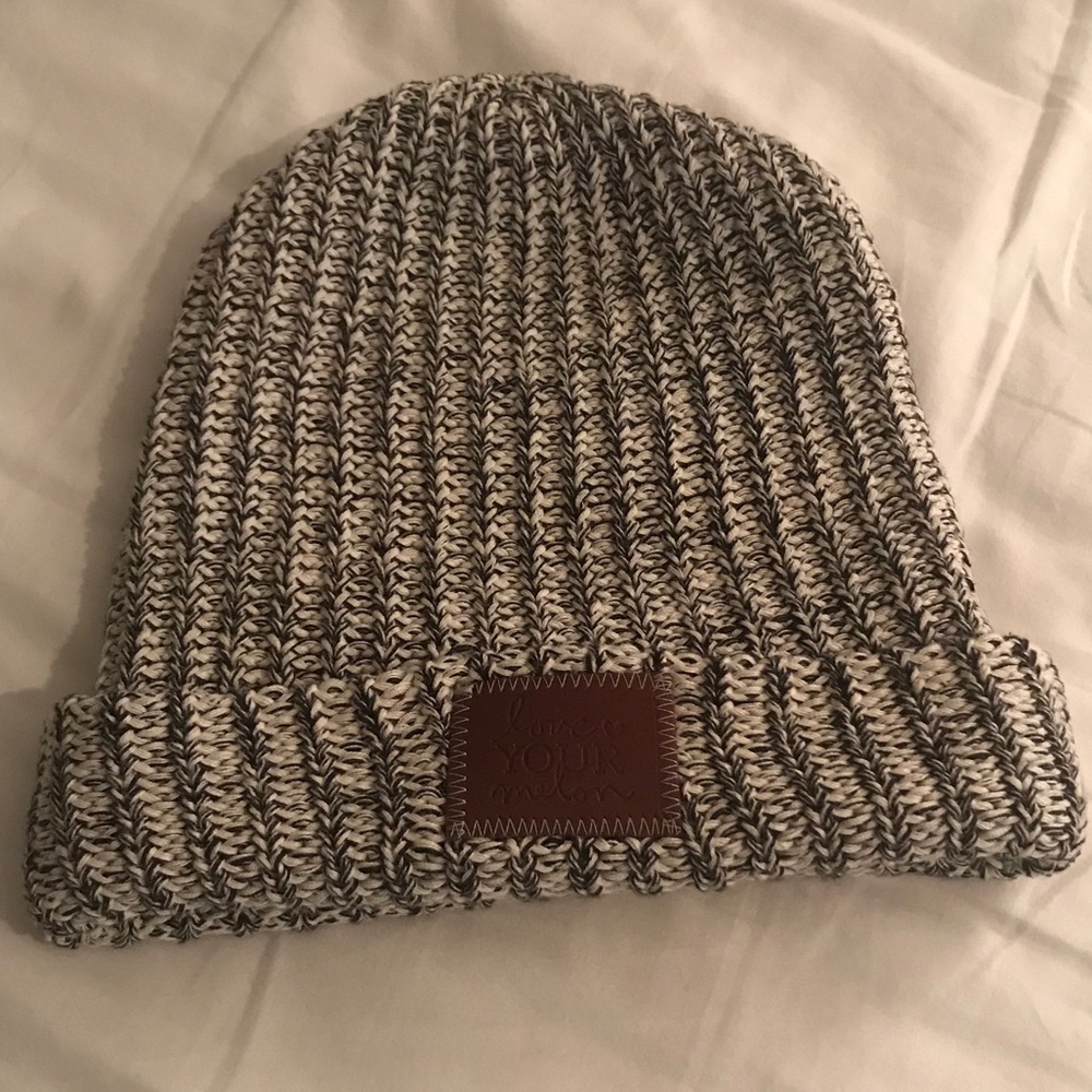 Love Your Melon cuffed black and white speckle hat
